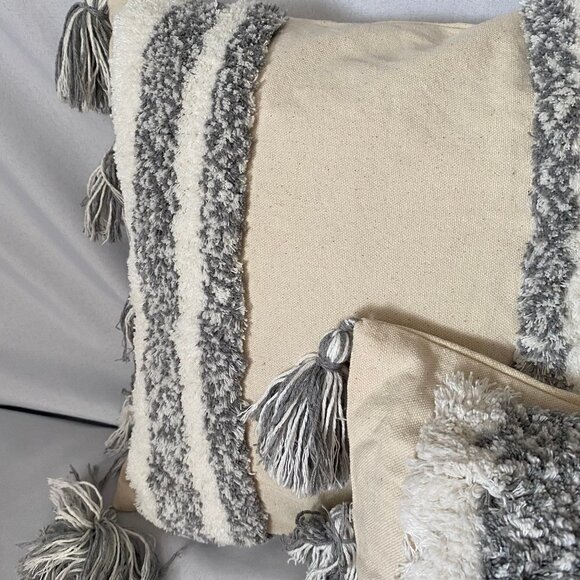 BoHo Farmhouse 2 PcCanvas Yarn Fringe Embellishment Decor Accent Pillow Case Set - Picture 3 of 8